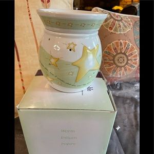 Scentsy mid-size warmer “Twinkle” new in box